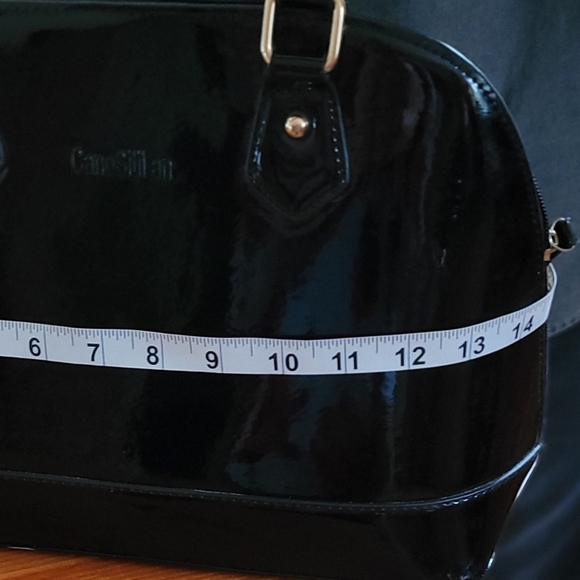"CanoStilil " handbag in faux patent leather. - Picture 6 of 7